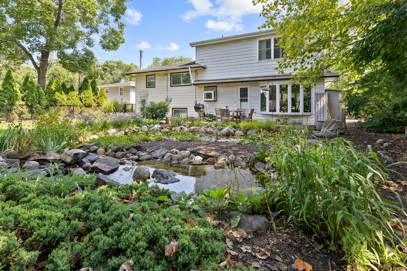 22W506 Arbor Lane, Glen Ellyn, IL 60137