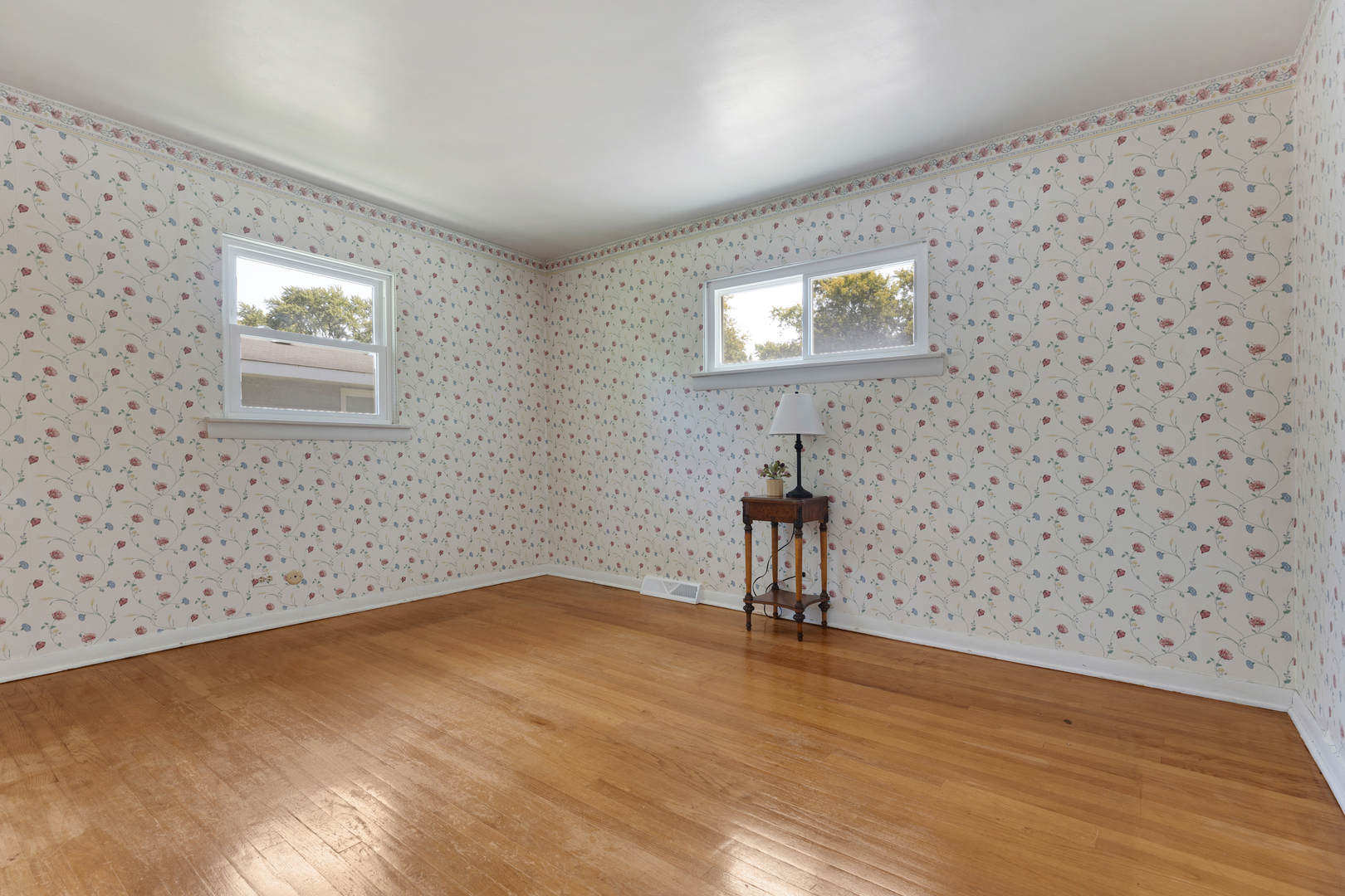 22W506 Arbor Lane, Glen Ellyn, IL 60137