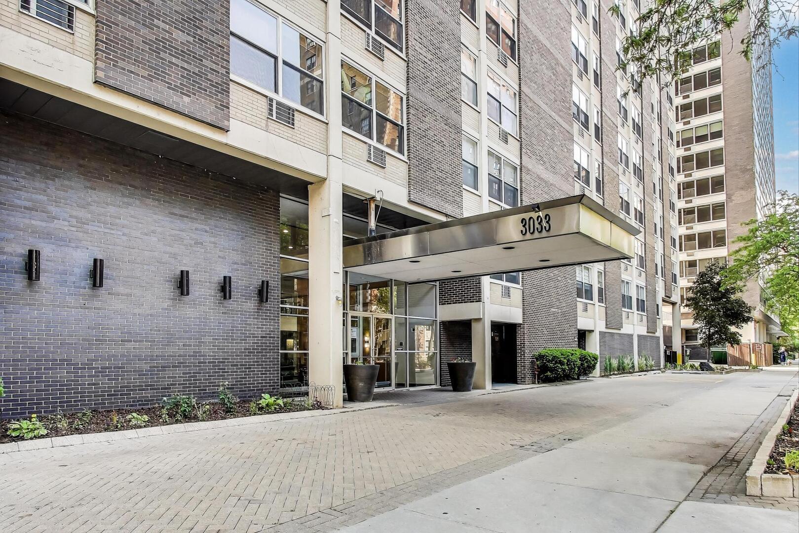 3033 N Sheridan Road #310, Chicago, IL 60657