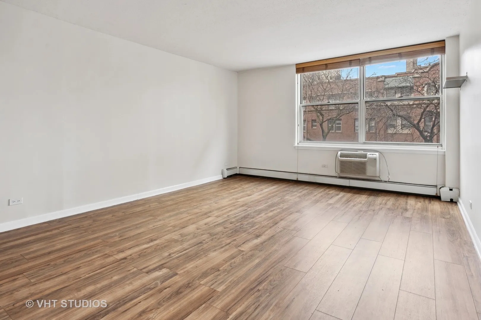 3033 N Sheridan Road #310, Chicago, IL 60657