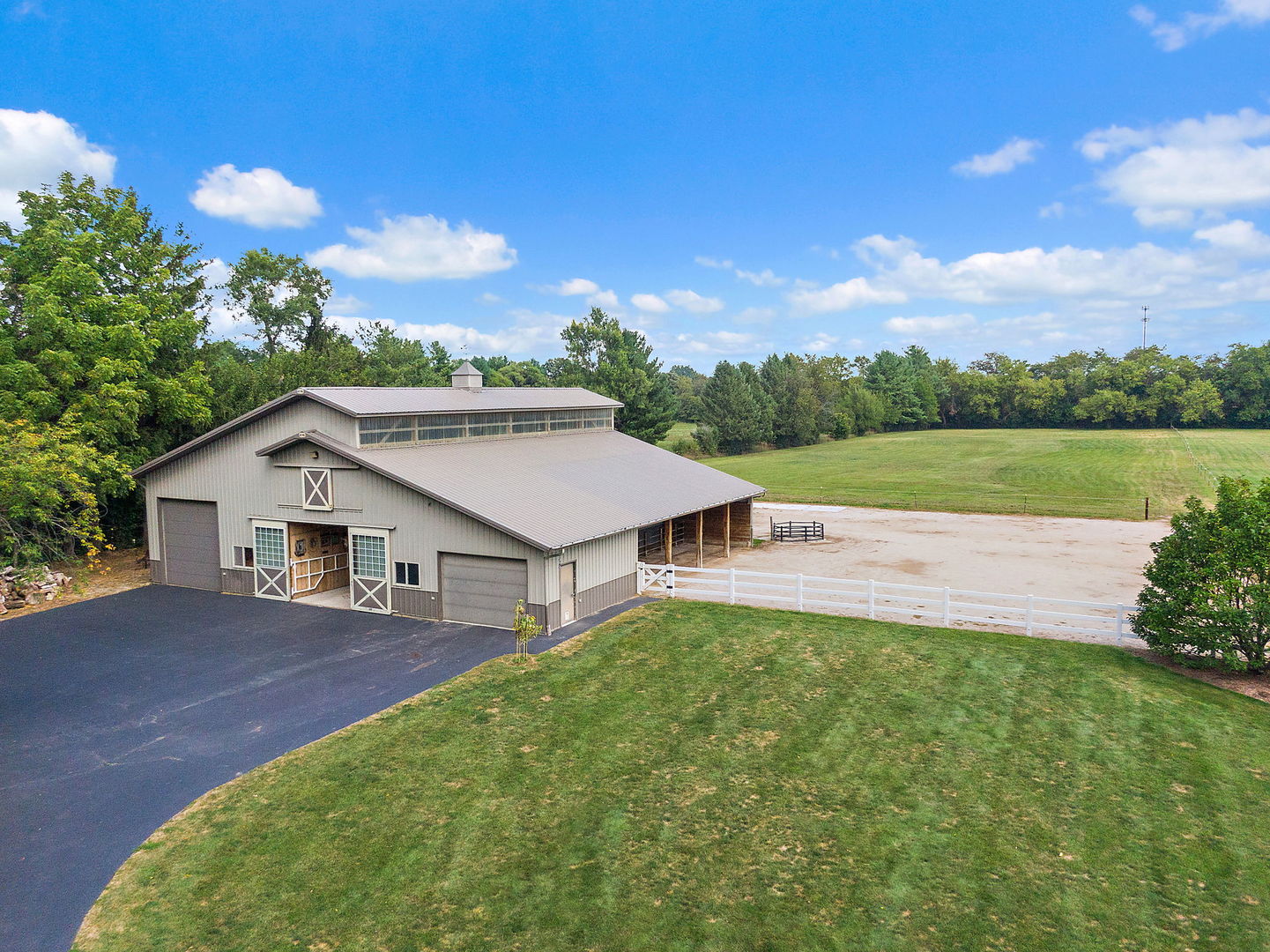 McHenry, IL 60050