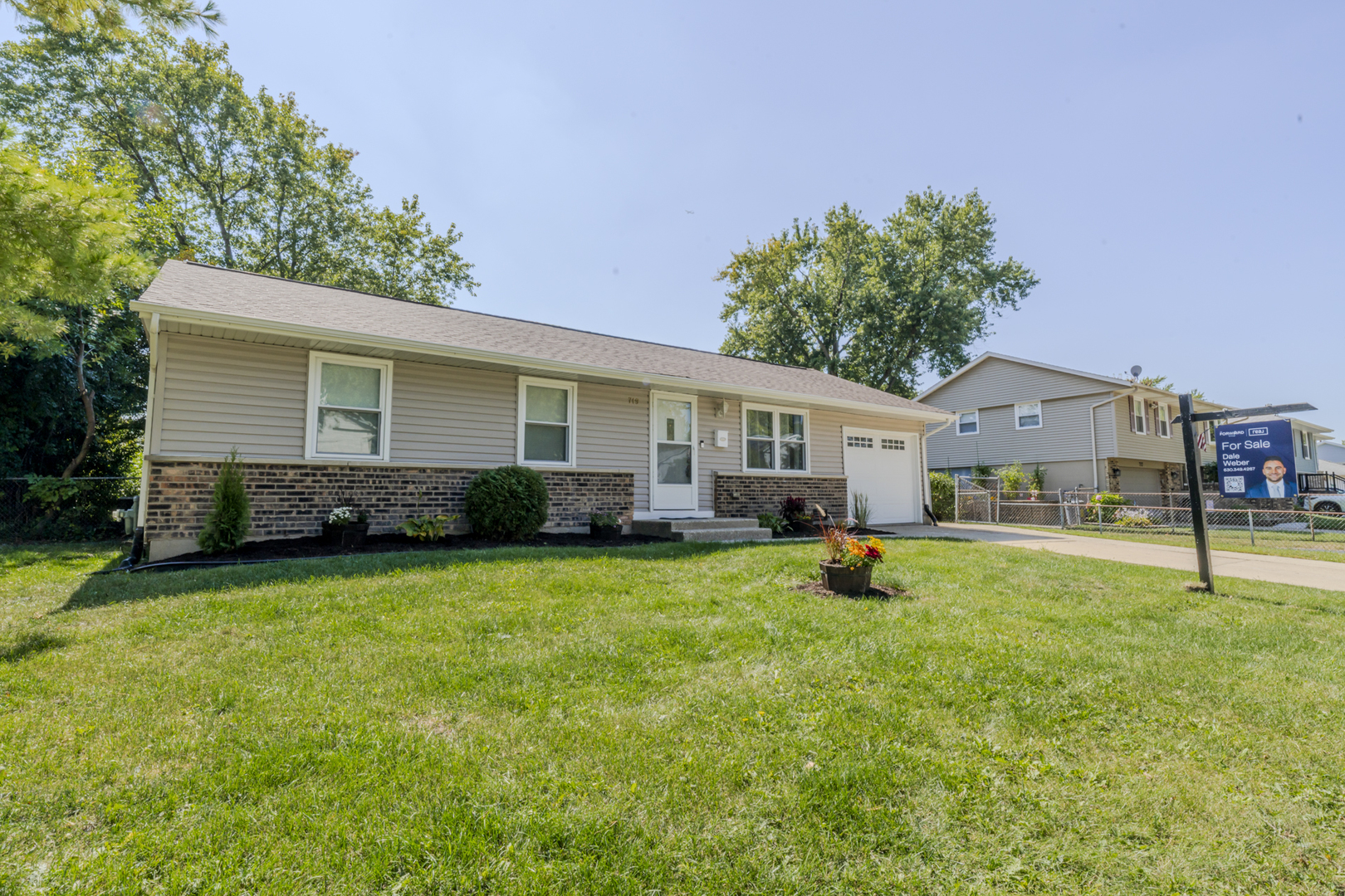 719 Lacy Avenue, Streamwood, IL 60107