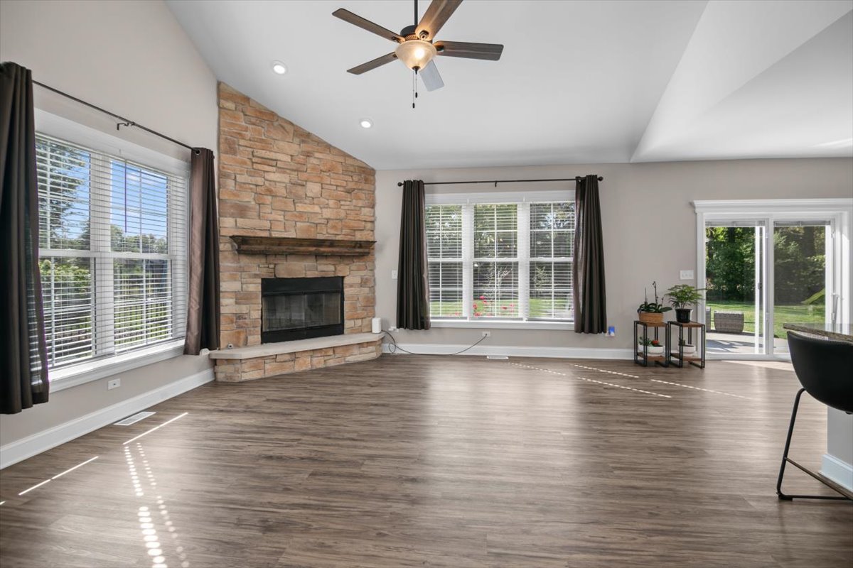 355 E Janet Drive, Braidwood, IL 60408