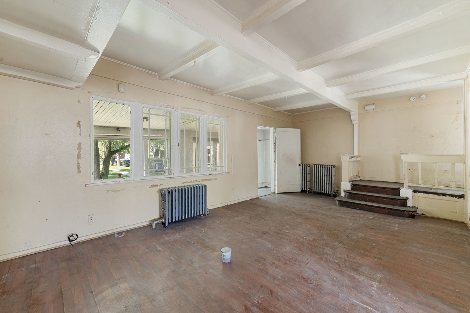 1059 N Lorel Avenue, Chicago, IL 60651