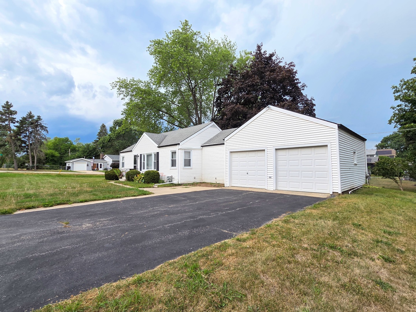 34 Evergreen Street, Lake Zurich, IL 60047