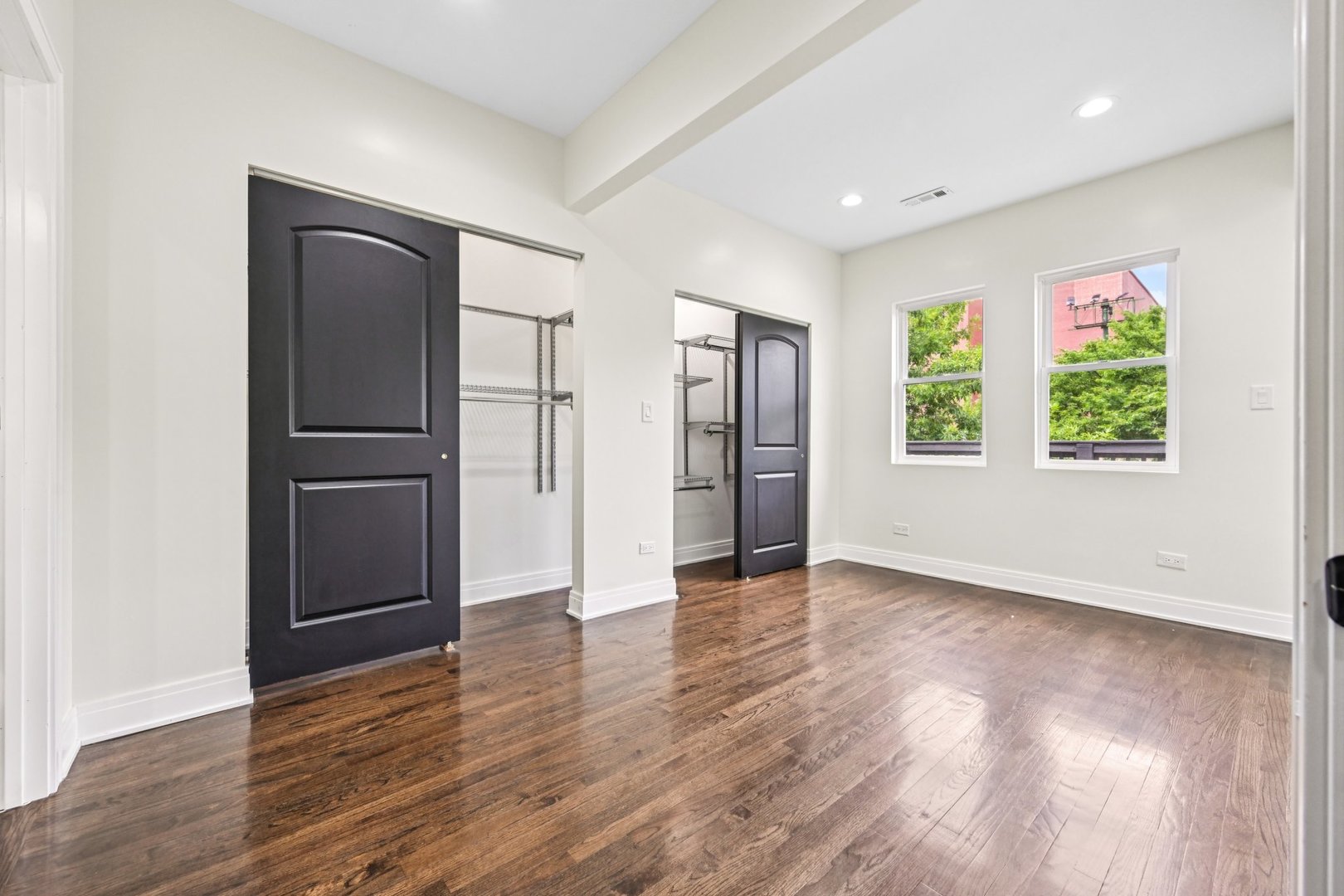 6547 S Langley Avenue, Chicago, IL 60637