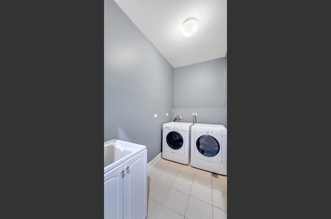 2417 W Fillmore Street #1, Chicago, IL 60612