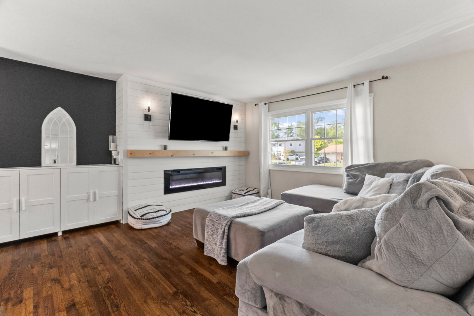 1345 Jefferson Road, Hoffman Estates, IL 60169