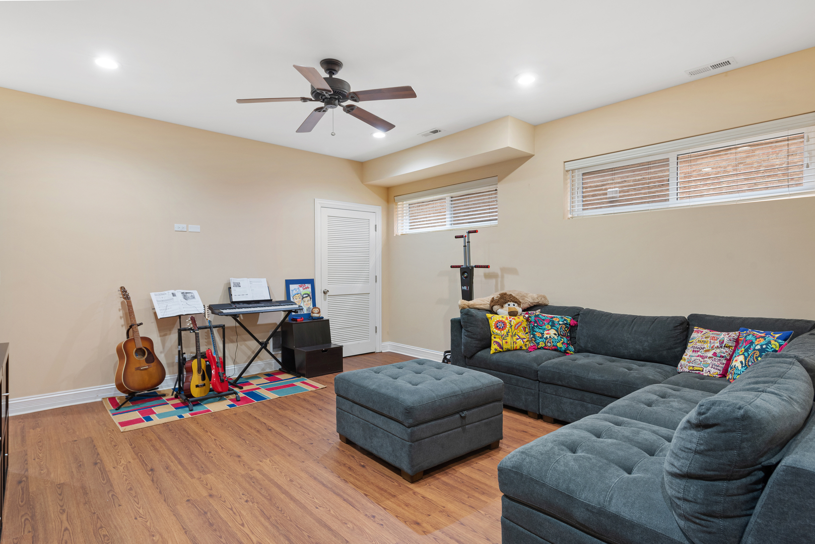 5512 N NORMANDY Avenue, Chicago, IL 60656