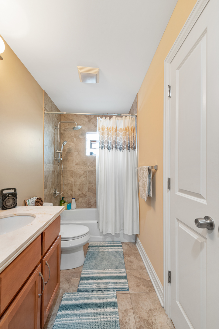 5512 N NORMANDY Avenue, Chicago, IL 60656