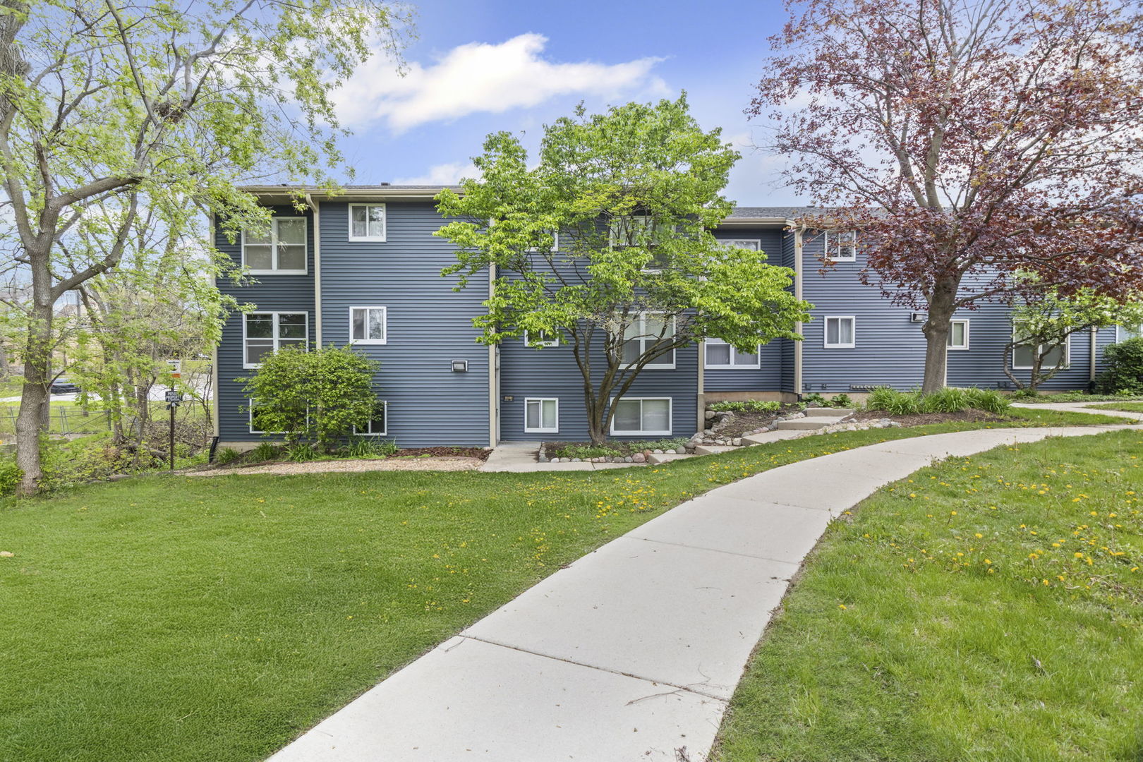 764 TERRACE Court #A, Elgin, IL 60120