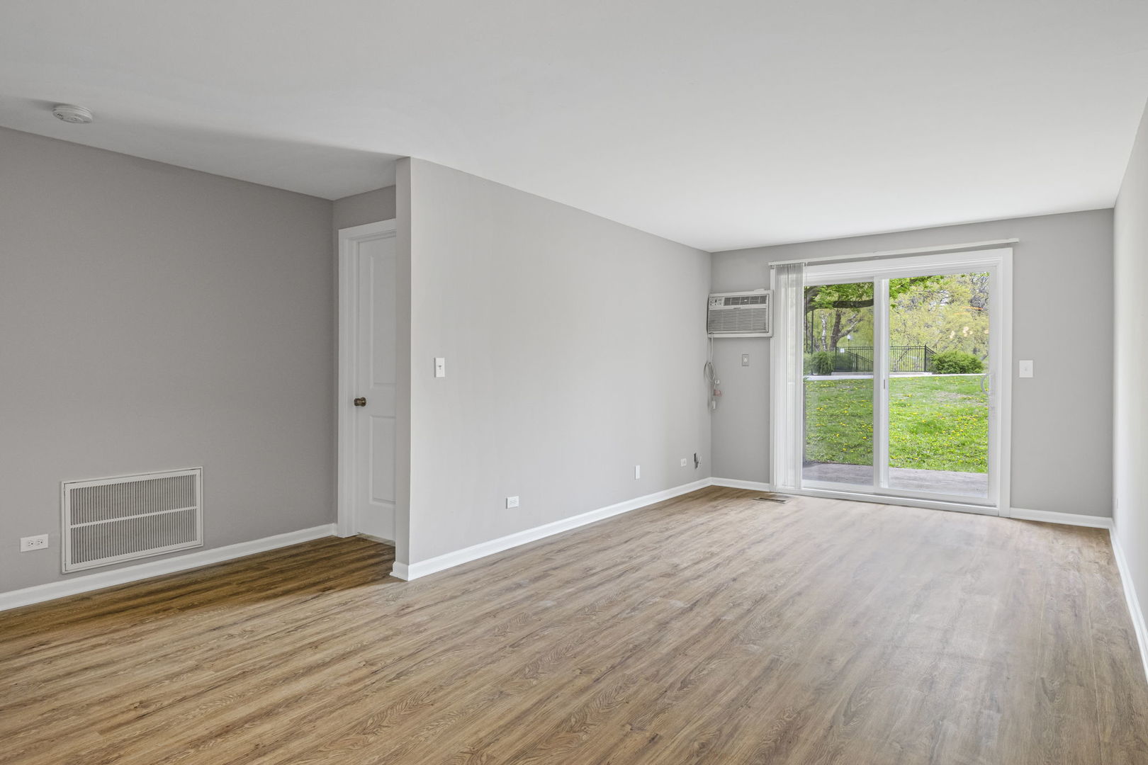 764 TERRACE Court #A, Elgin, IL 60120