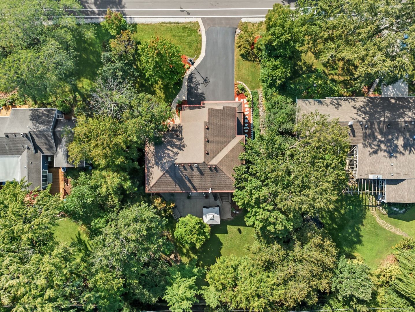 5727 Howard Avenue, La Grange Highlands, IL 60525