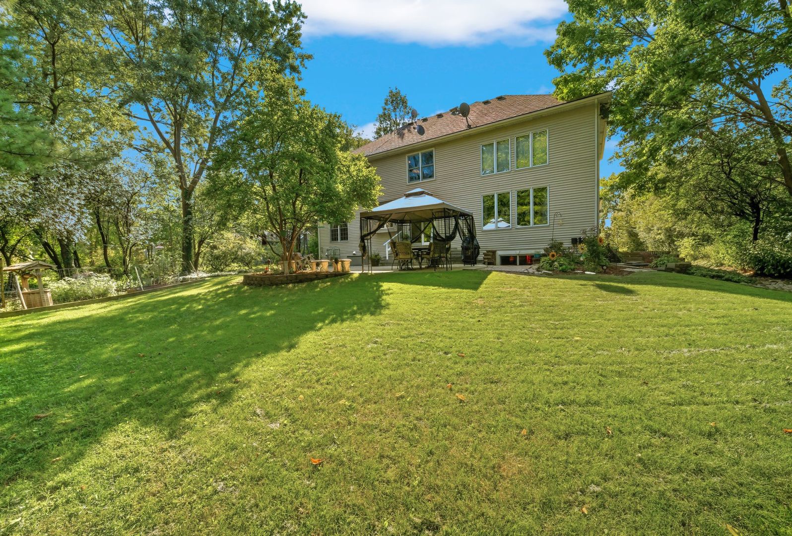 5727 Howard Avenue, La Grange Highlands, IL 60525