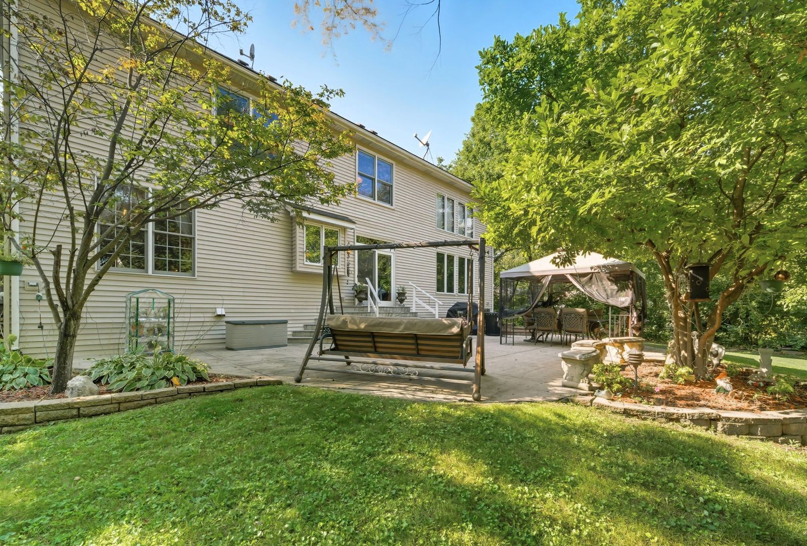 5727 Howard Avenue, La Grange Highlands, IL 60525