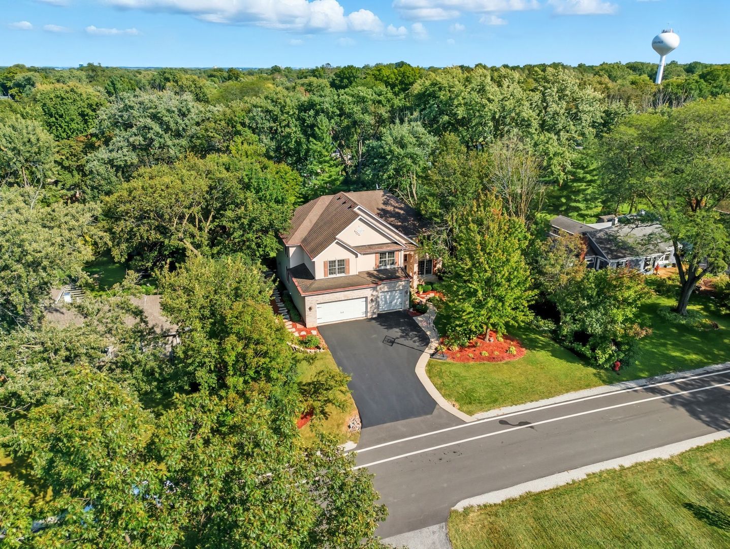 5727 Howard Avenue, La Grange Highlands, IL 60525