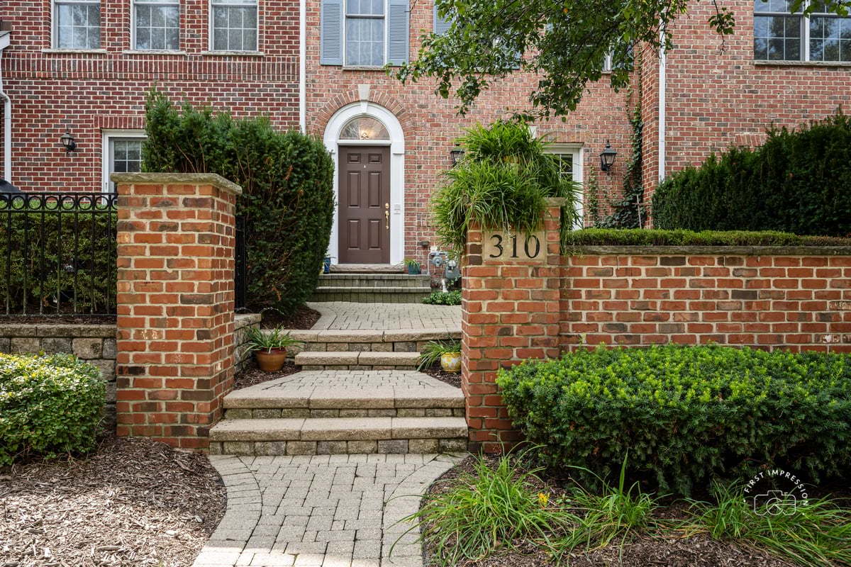 310 Big Rail Drive, Naperville, IL 60540