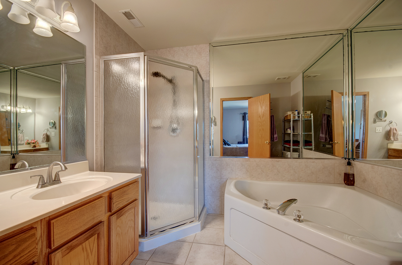 9413 Caledonia Drive, Tinley Park, IL 60487