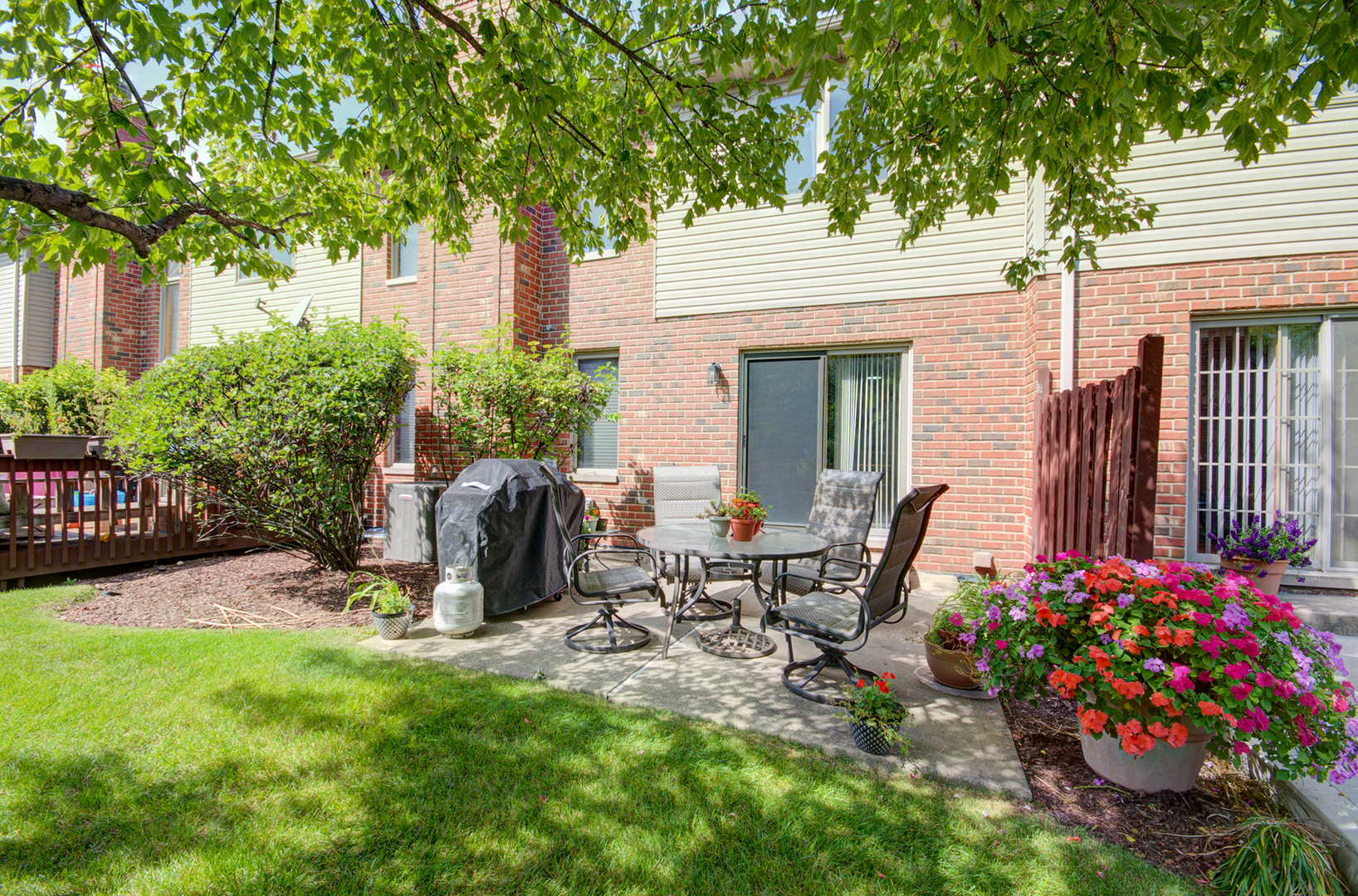9413 Caledonia Drive, Tinley Park, IL 60487