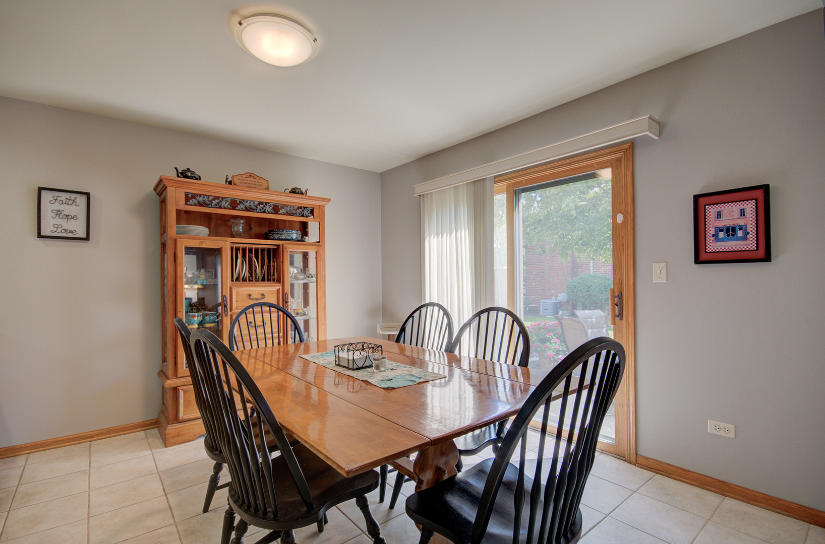 9413 Caledonia Drive, Tinley Park, IL 60487