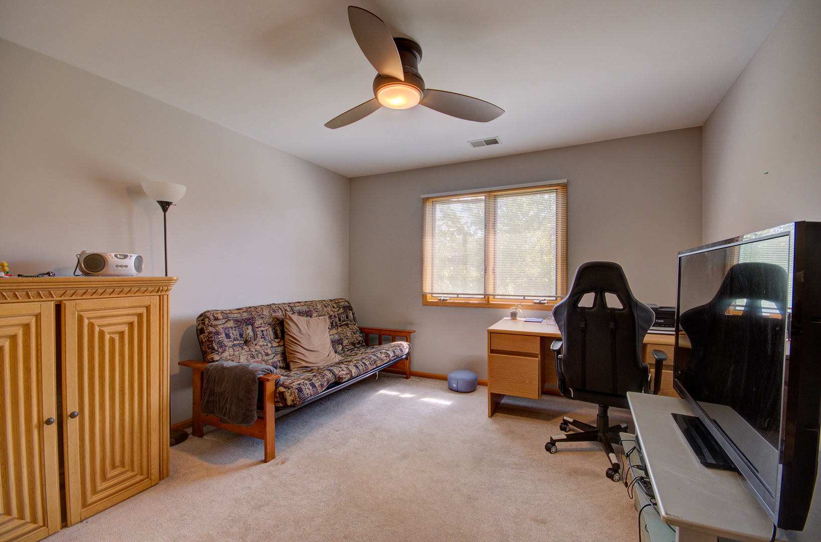 9413 Caledonia Drive, Tinley Park, IL 60487
