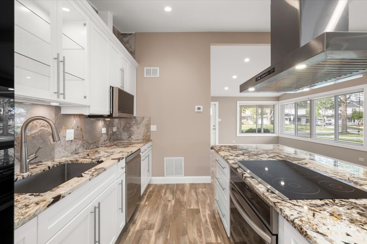 2807 Martin Lane, Rolling Meadows, IL 60008