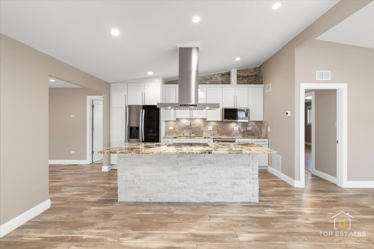 2807 Martin Lane, Rolling Meadows, IL 60008