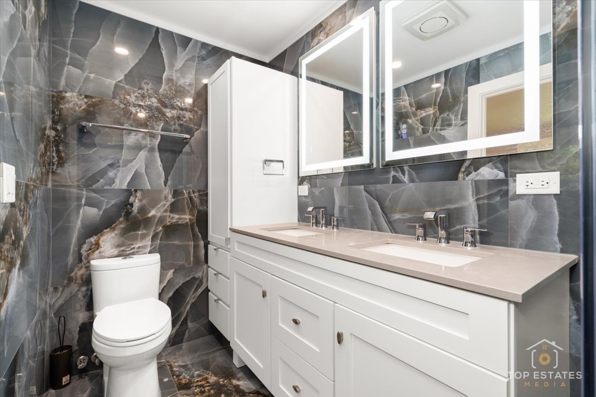 2807 Martin Lane, Rolling Meadows, IL 60008