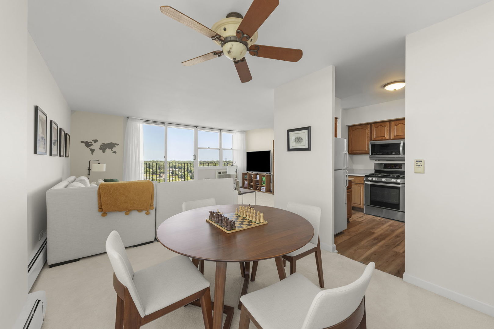 33 N Main Street #11A, Lombard, IL 60148