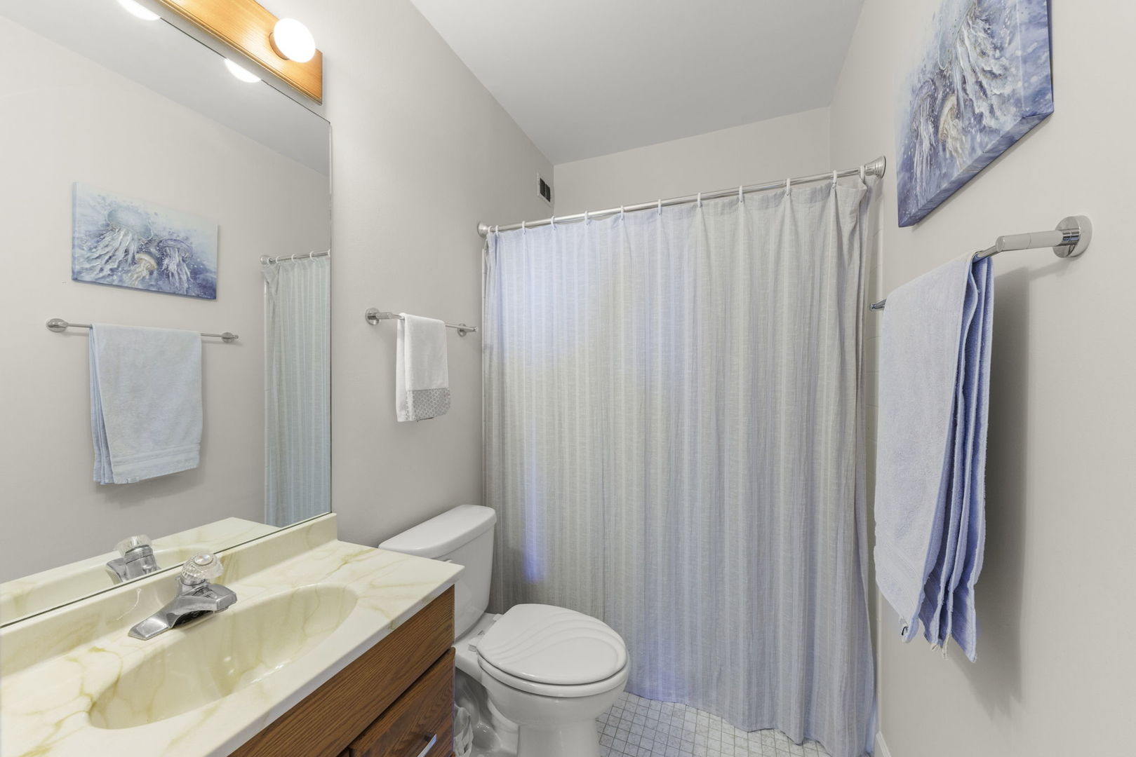 33 N Main Street #11A, Lombard, IL 60148