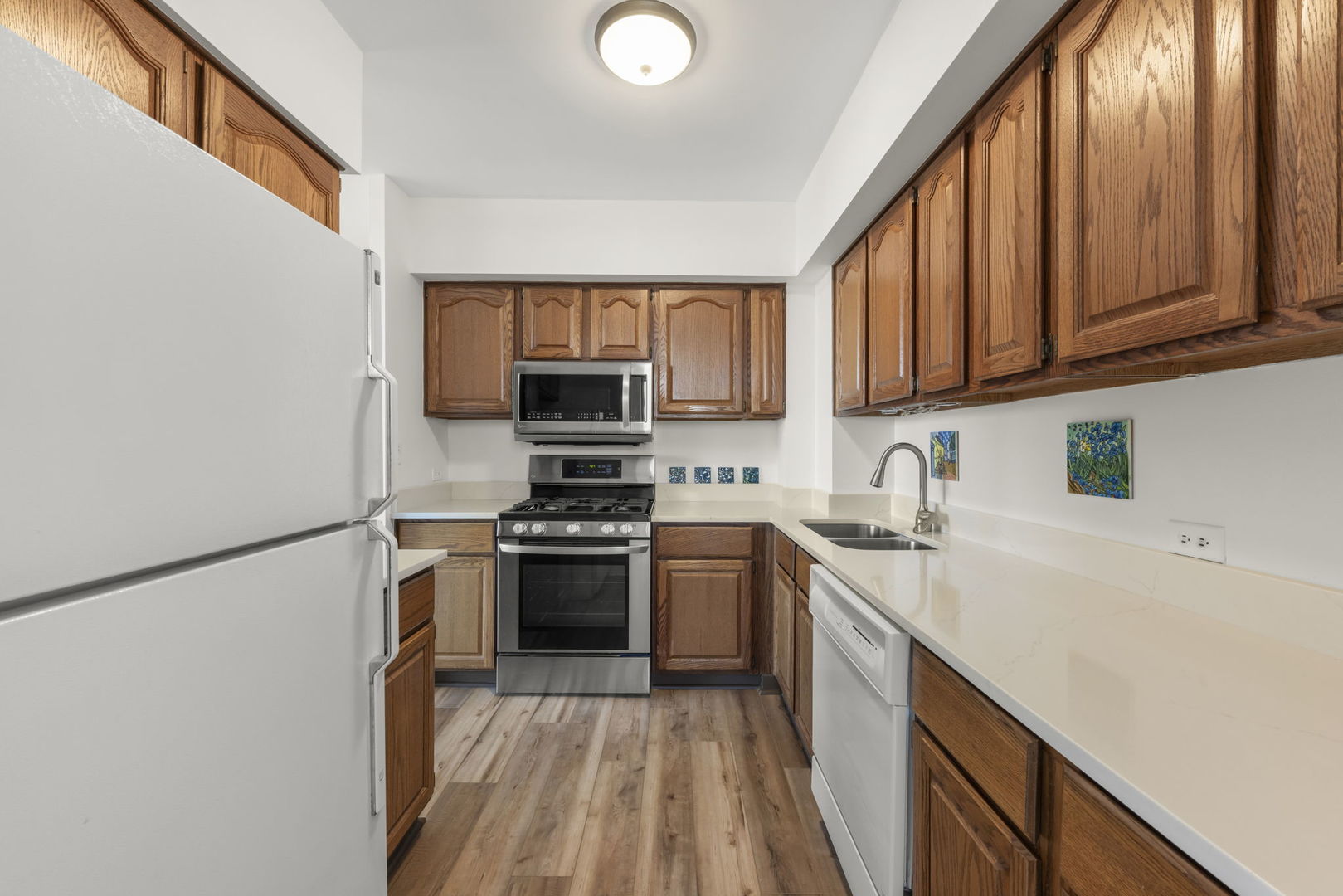 33 N Main Street #11A, Lombard, IL 60148