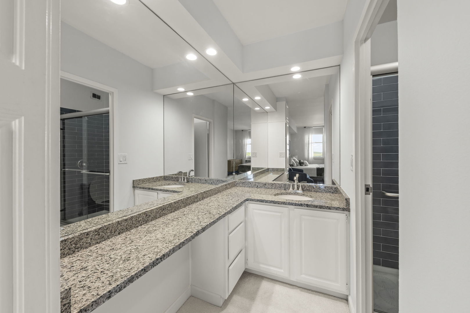 33 N Main Street #11A, Lombard, IL 60148