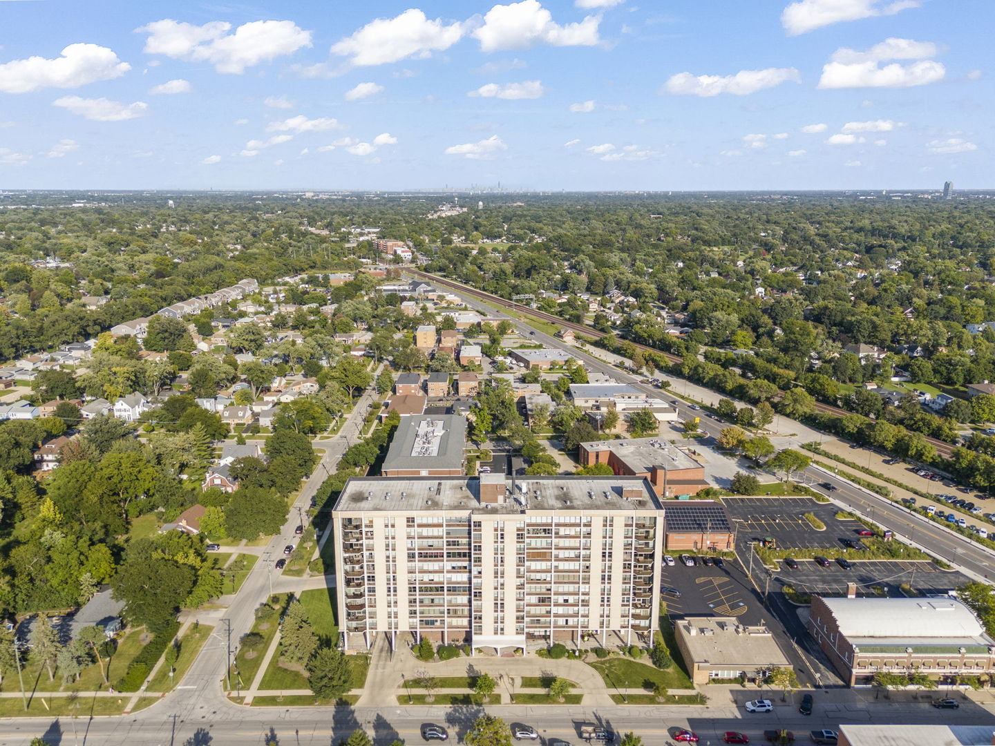 33 N Main Street #11A, Lombard, IL 60148