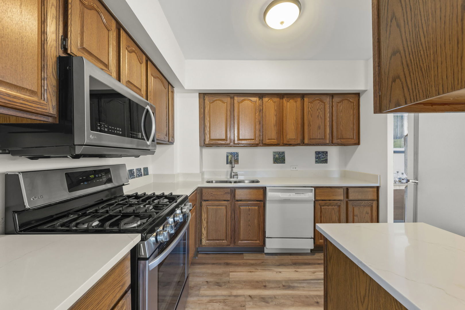 33 N Main Street #11A, Lombard, IL 60148