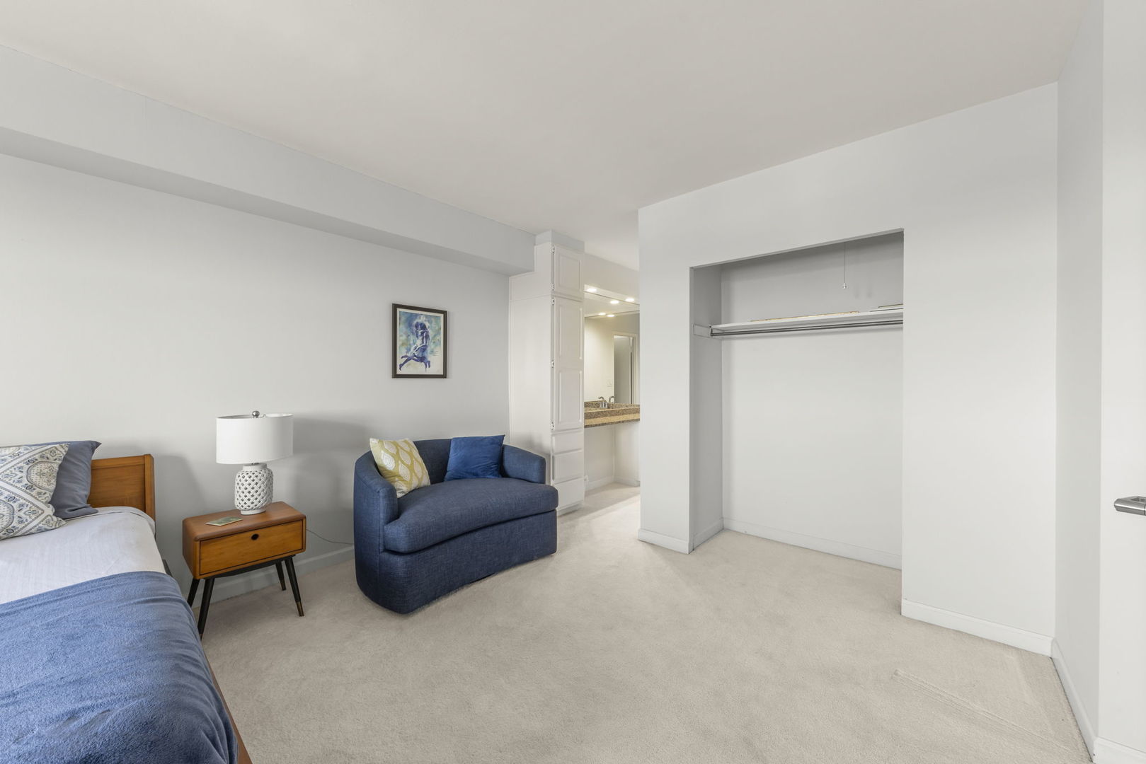 33 N Main Street #11A, Lombard, IL 60148