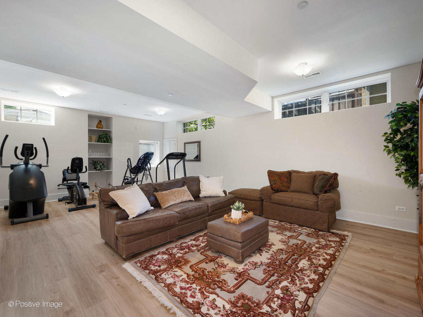 312 W Harding Avenue, La Grange Park, IL 60526