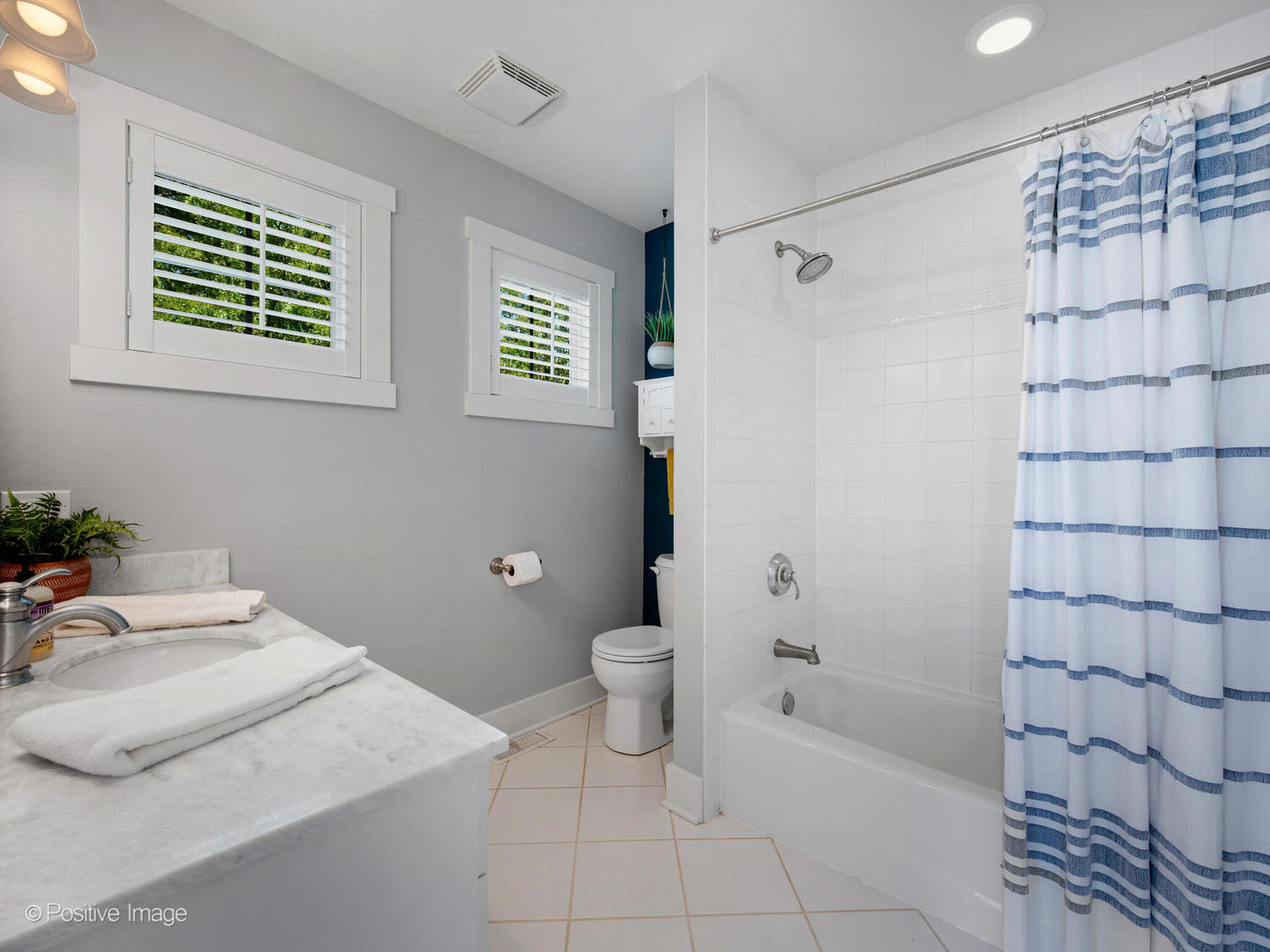 312 W Harding Avenue, La Grange Park, IL 60526