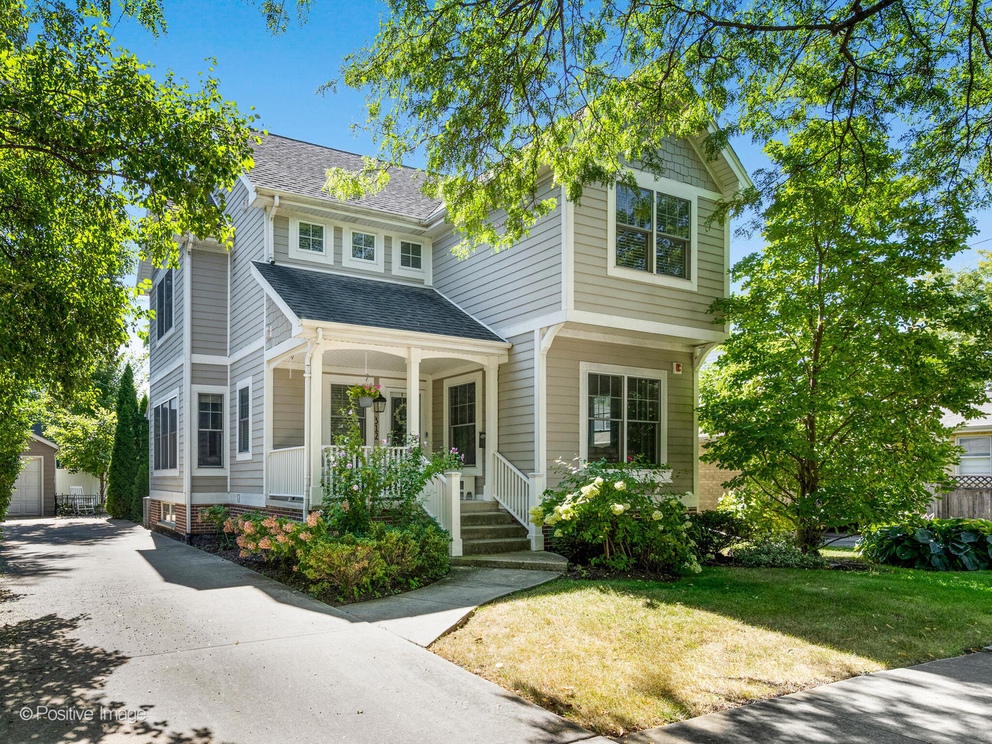 312 W Harding Avenue, La Grange Park, IL 60526