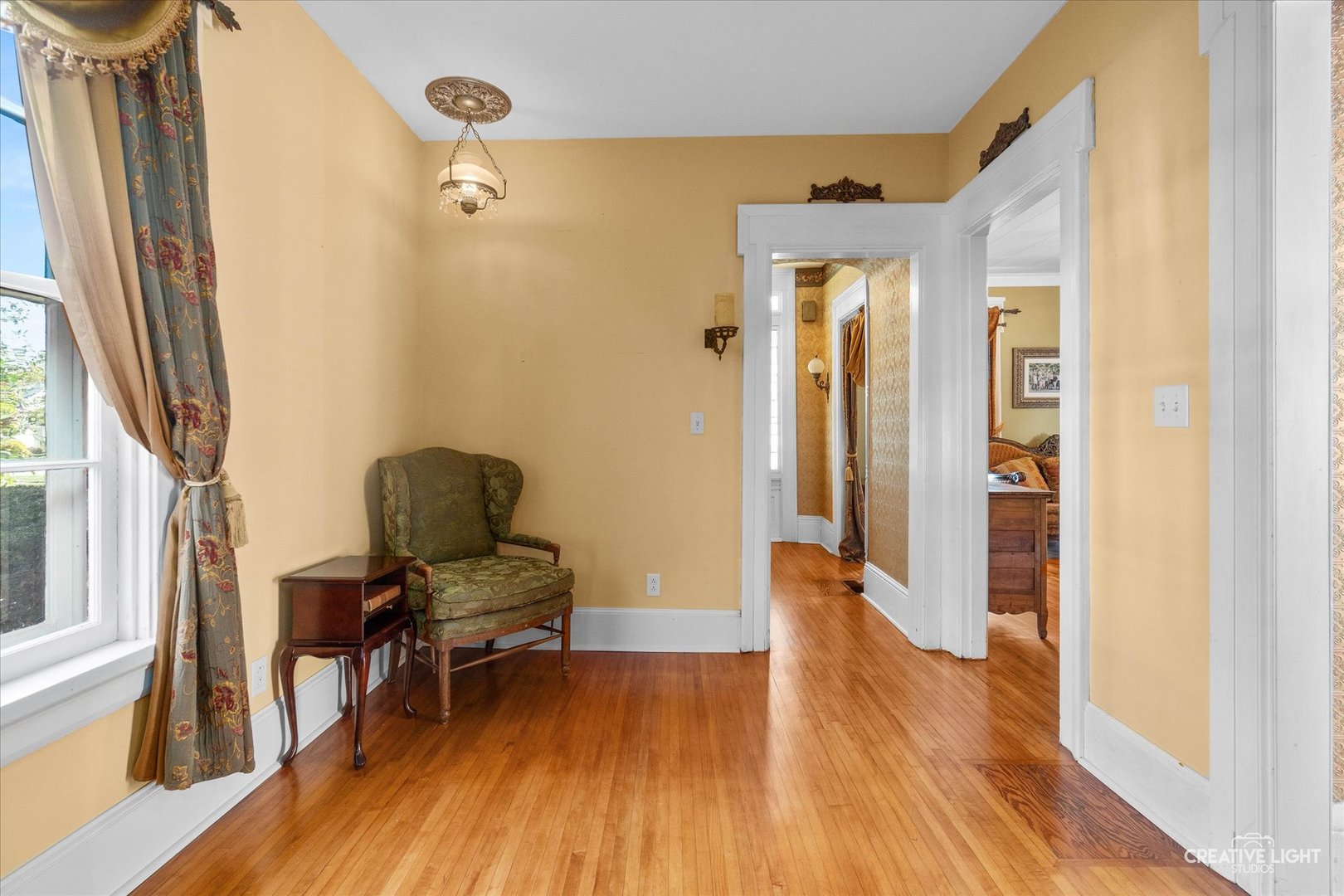 21 N Lincoln Street, Batavia, IL 60510