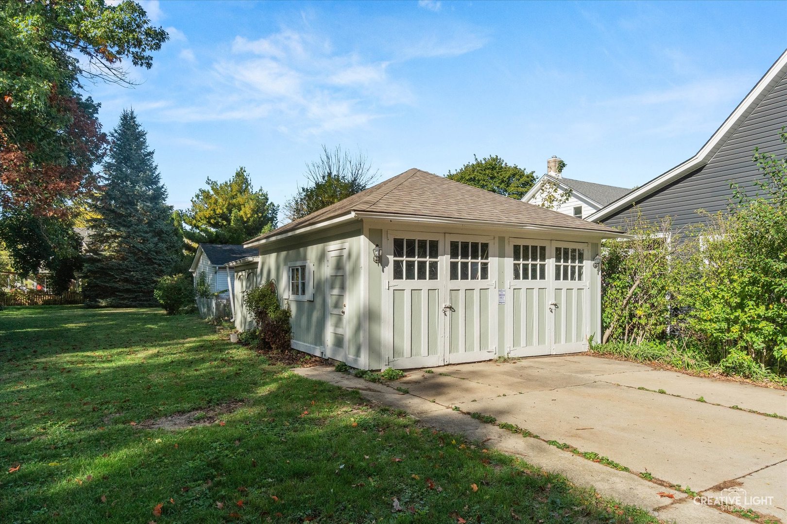 21 N Lincoln Street, Batavia, IL 60510