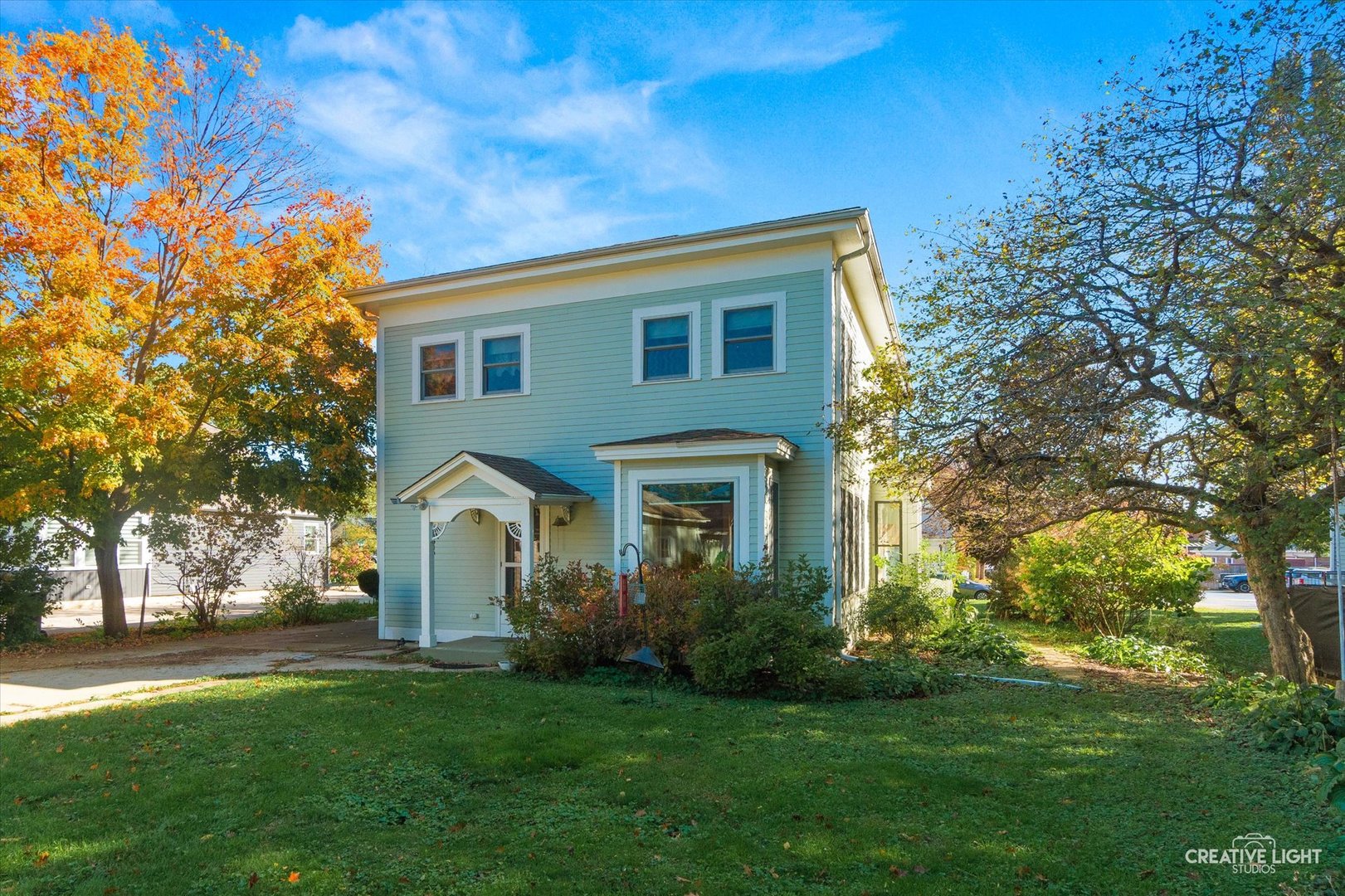 21 N Lincoln Street, Batavia, IL 60510