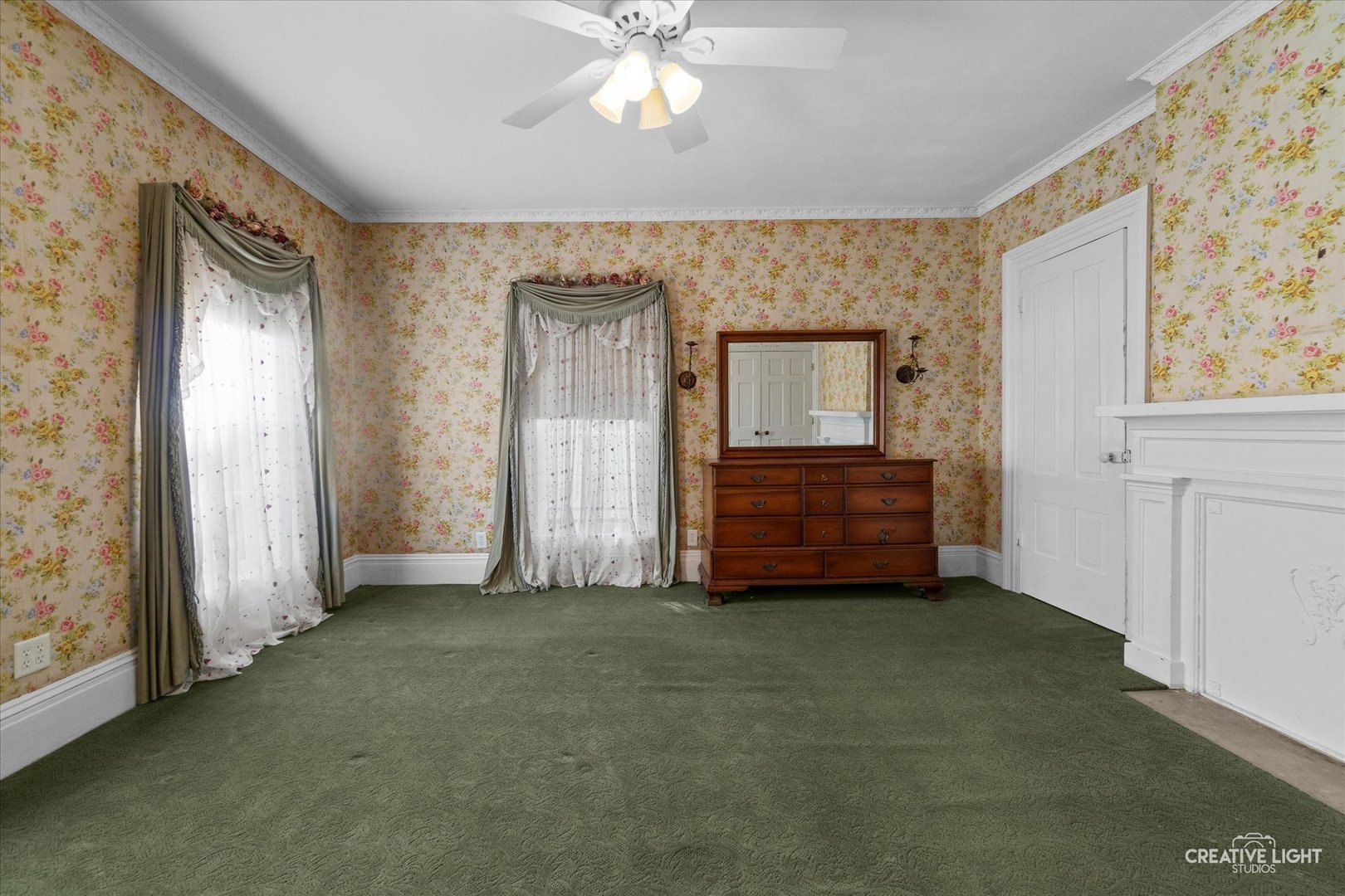 21 N Lincoln Street, Batavia, IL 60510