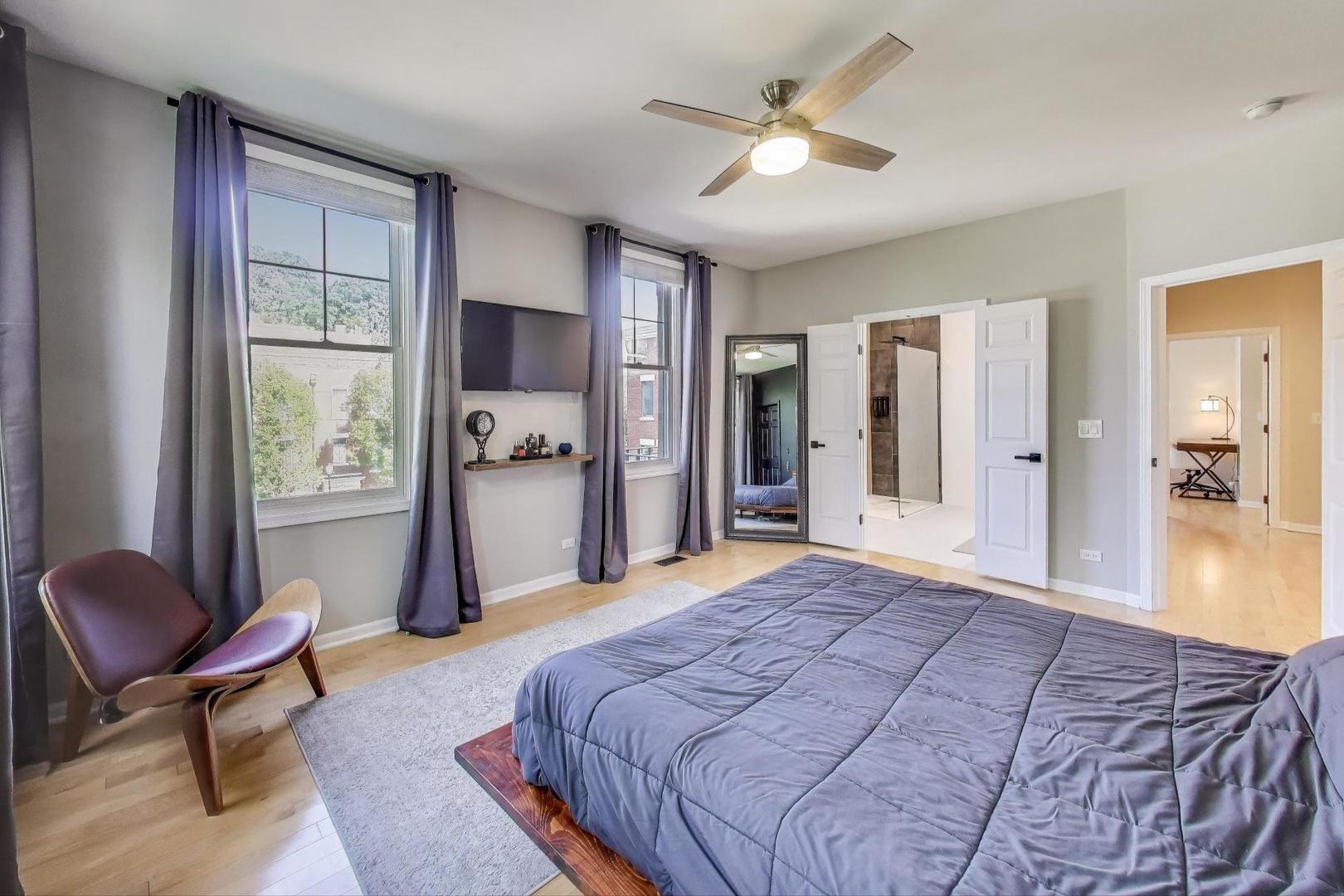 150 Festival Court, Elgin, IL 60120