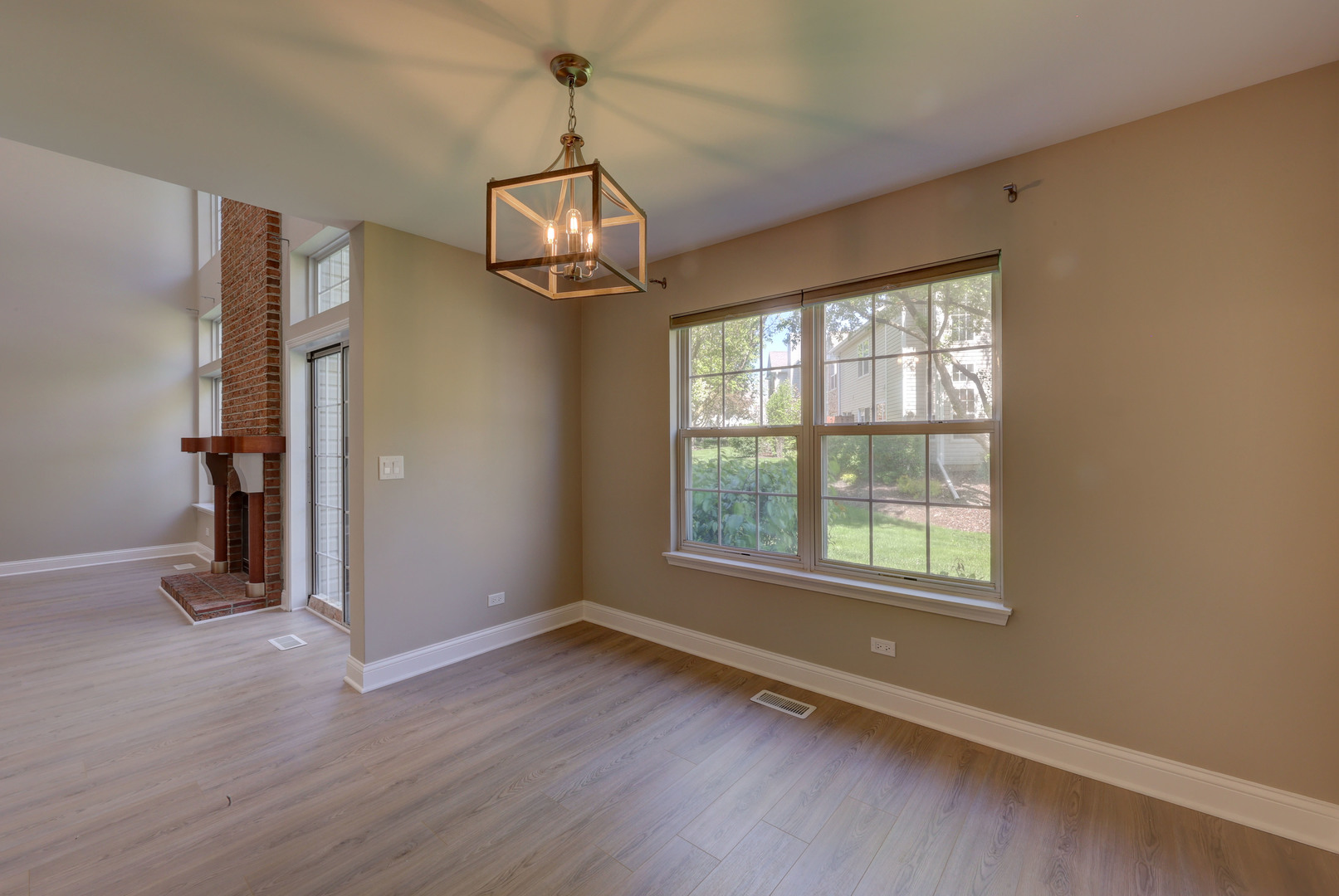 195 Island Court #195, Schaumburg, IL 60193
