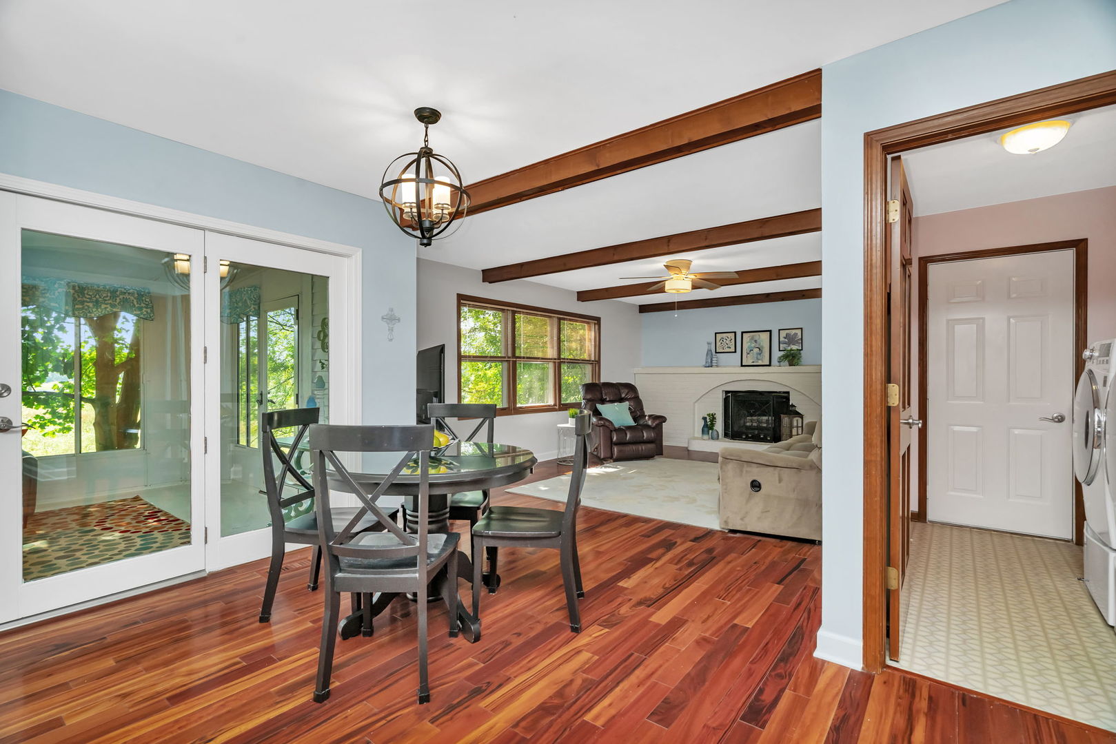 2471 Kingsley Drive, Naperville, IL 60565