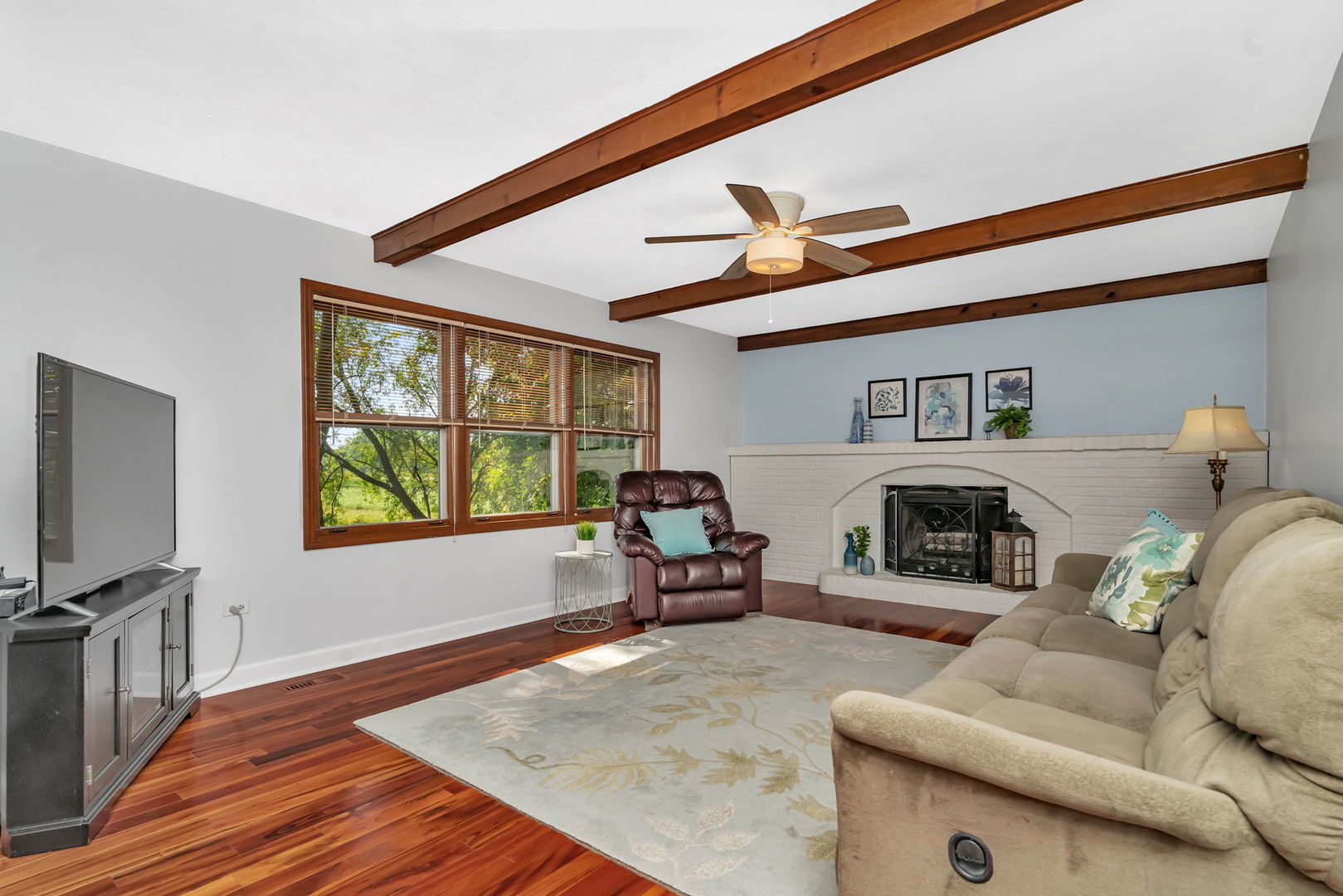 2471 Kingsley Drive, Naperville, IL 60565