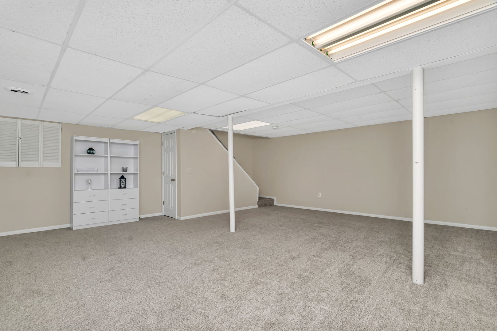 2471 Kingsley Drive, Naperville, IL 60565