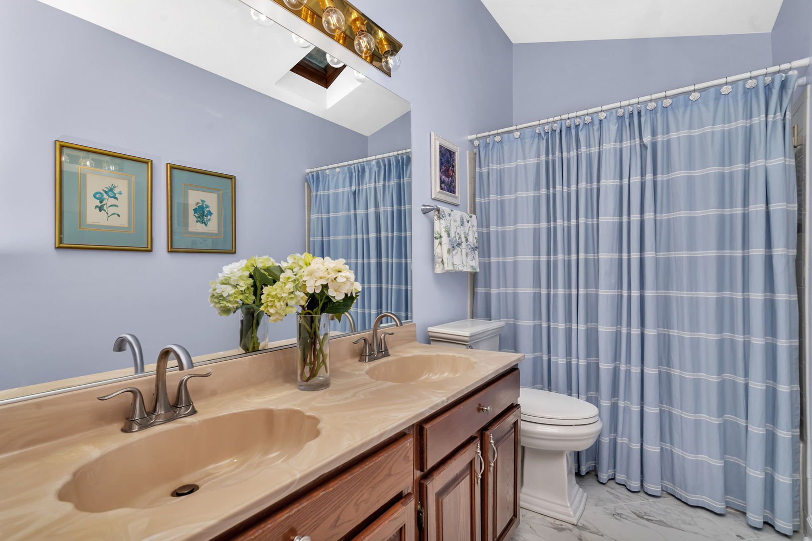 2471 Kingsley Drive, Naperville, IL 60565