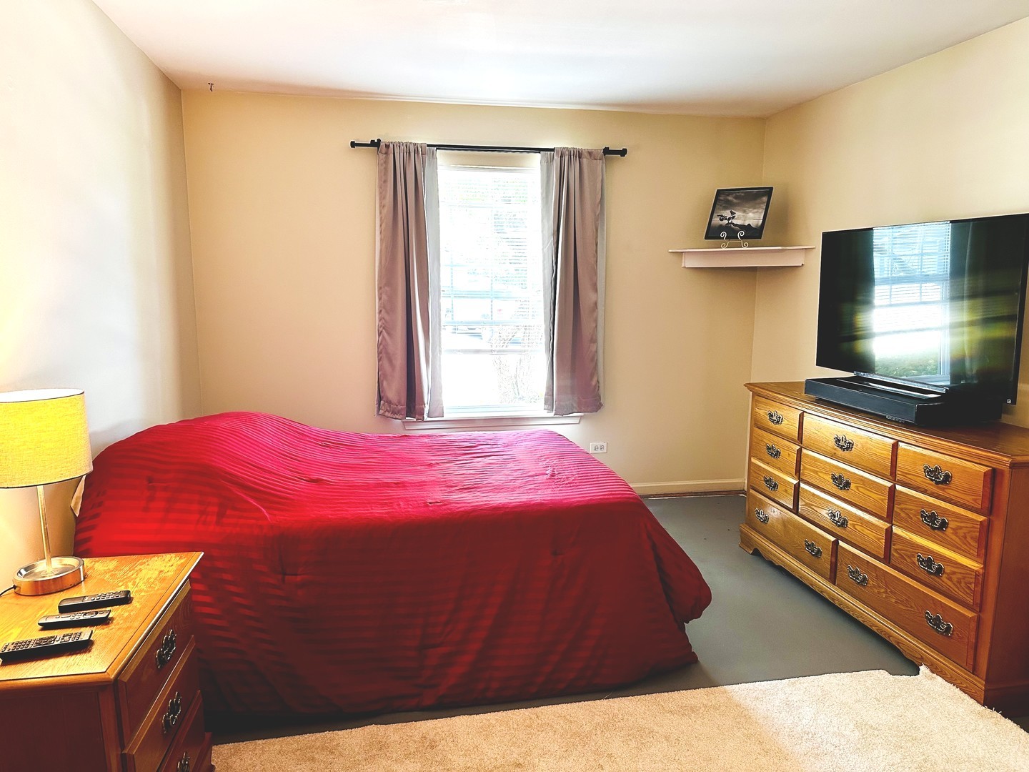 1104 Yorkshire Court #Unit-B, Elgin, IL 60120