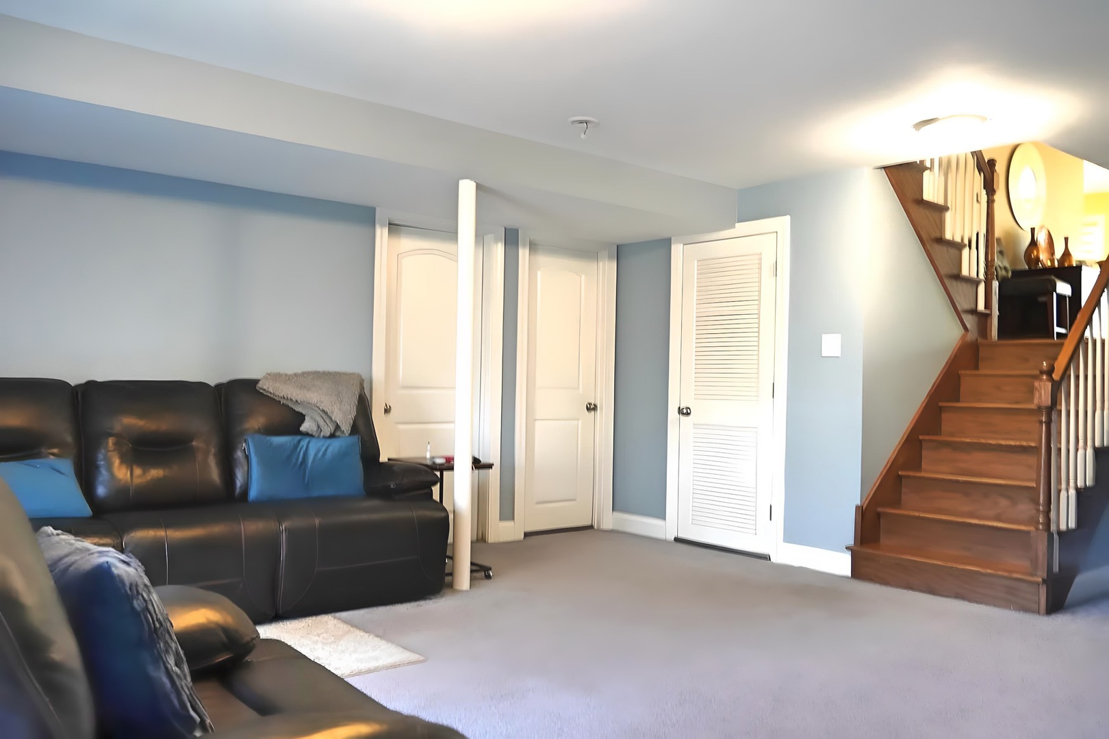 223 W Rainbow Drive, Glenwood, IL 60425